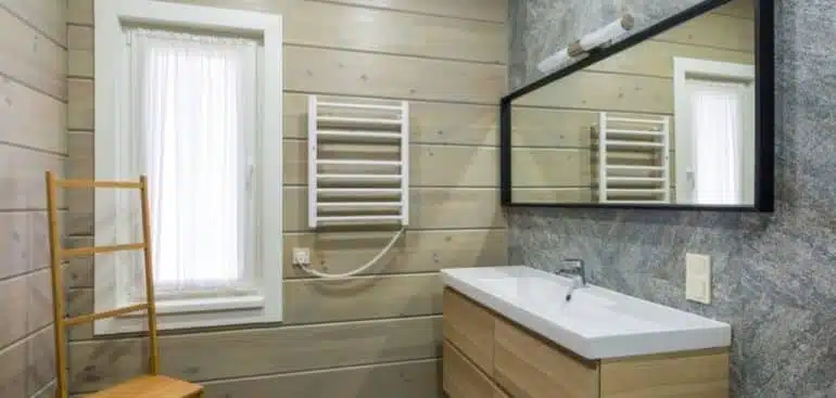 Reformas En El Baño Y Poner Un Toallero Radiador Original